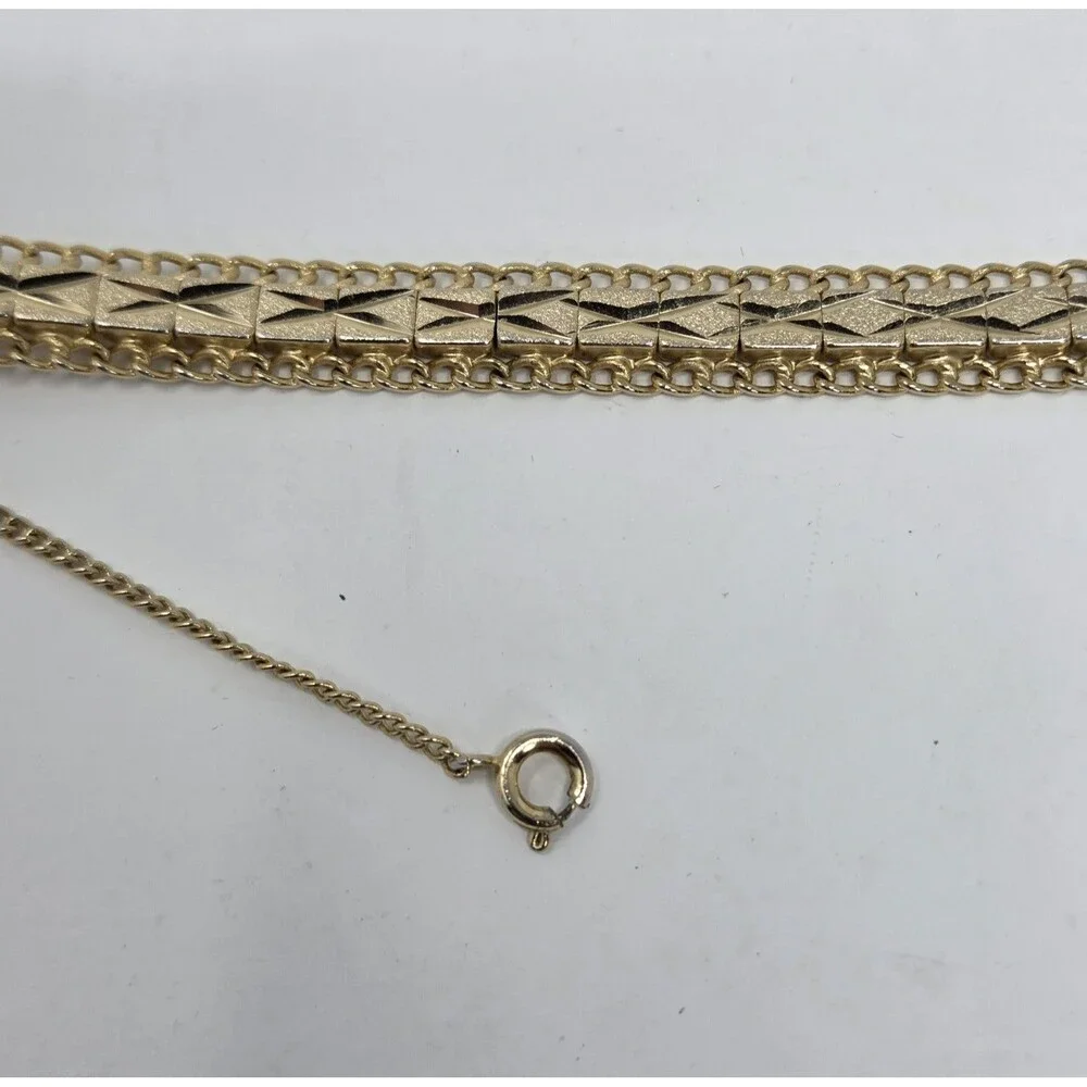 Vintage Gold Tone Diamond Cut Link Bracelet Box Clasp Safety Chain Mid Century